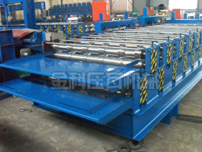 加宽双层840-900型压瓦机