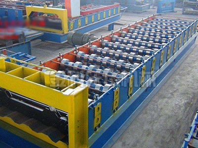 集装箱板成型设备