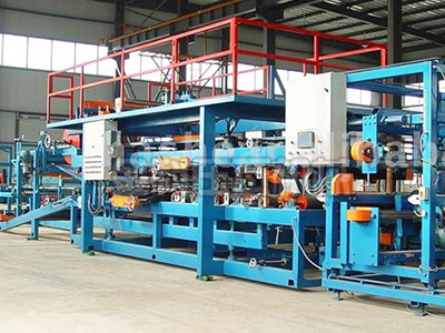 隔热夹芯复合机生产线