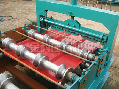 900中三峰压型设备