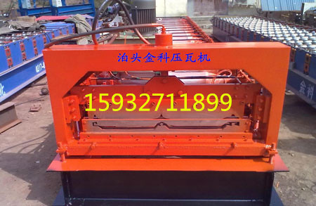 　简单的介绍一下角弛压瓦机钢结构市场最常用的型号