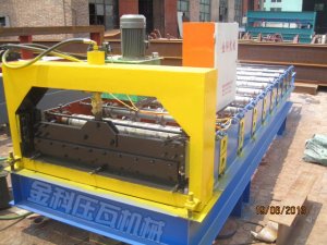 JK-900彩钢压瓦机